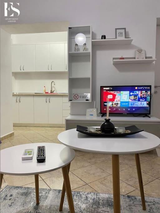 טיראנה Es Apartment מראה חיצוני תמונה